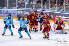 HC Slovan Bratislava - HK Dukla Trenčín HC Slovan Bratislava - HK Dukla Trenčín