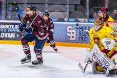 HC Slovan Bratislava - HK Dukla Trenčín HC Slovan Bratislava - HK Dukla Trenčín