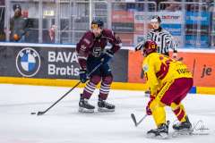 HC Slovan Bratislava - HK Dukla Trenčín HC Slovan Bratislava - HK Dukla Trenčín