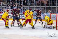 HC Slovan Bratislava - HK Dukla Trenčín HC Slovan Bratislava - HK Dukla Trenčín