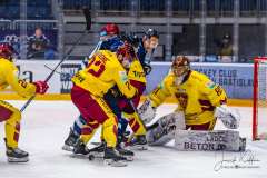 HC Slovan Bratislava - HK Dukla Trenčín HC Slovan Bratislava - HK Dukla Trenčín