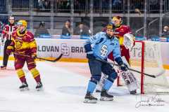 HC Slovan Bratislava - HK Dukla Trenčín HC Slovan Bratislava - HK Dukla Trenčín