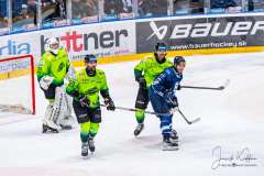 HC Slovan Bratislava - Vlci Žilina HC Slovan Bratislava - Vlci Žilina