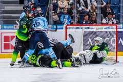 HC Slovan Bratislava - Vlci Žilina HC Slovan Bratislava - Vlci Žilina