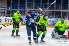 HC Slovan Bratislava - Vlci Žilina HC Slovan Bratislava - Vlci Žilina